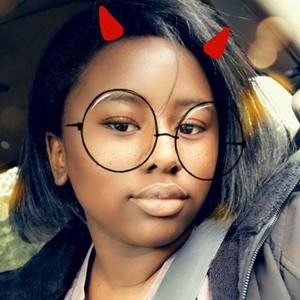 Meet your Posher, Desiree